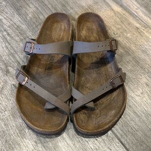 Birkenstock Mayari size 40 (Womens 9-9.5) regular width. Color stone.